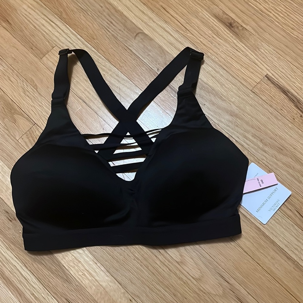 Victoria’s Secret sport bra